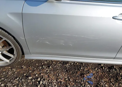 2008 Toyota Camry Se z USA, uszkodzony, nr VIN 4T1BE46K98U784902